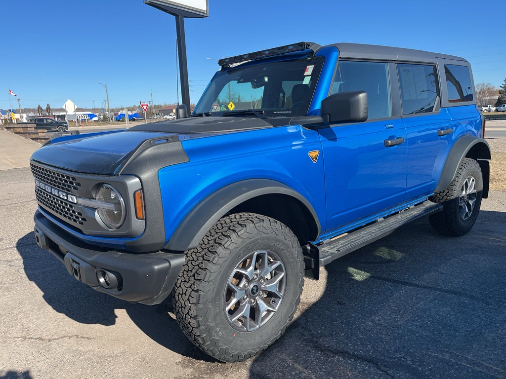 2023 Ford Bronco Badlands in Blue — front three-quarter view